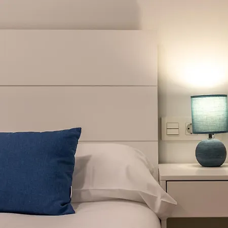 Kuttun By People דירה *